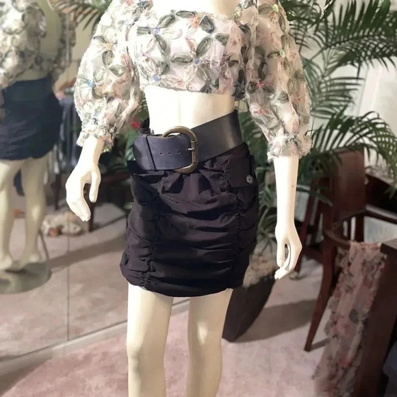 BLACK VALIA HIGH WAIST SHIRRED MINI SKIRT WITH FRONT FACING POCKETS 1x - Picture 14 of 15